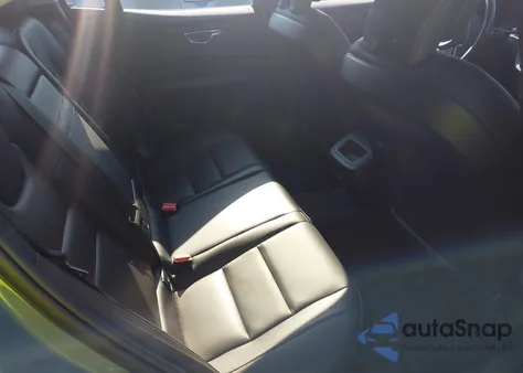 2022 Volvo S60 B5 Inscription/B5 Momentum из США, поврежденный, VIN 7JRL12FZ2NG189813